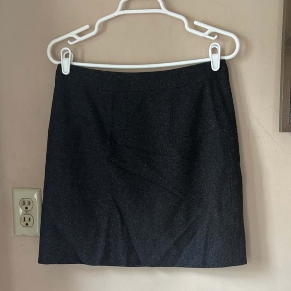 ❤️FINAL SALE❤️ J. Crew Charcoal Gray Felted Wool A-Line Mini Skirt Size 2